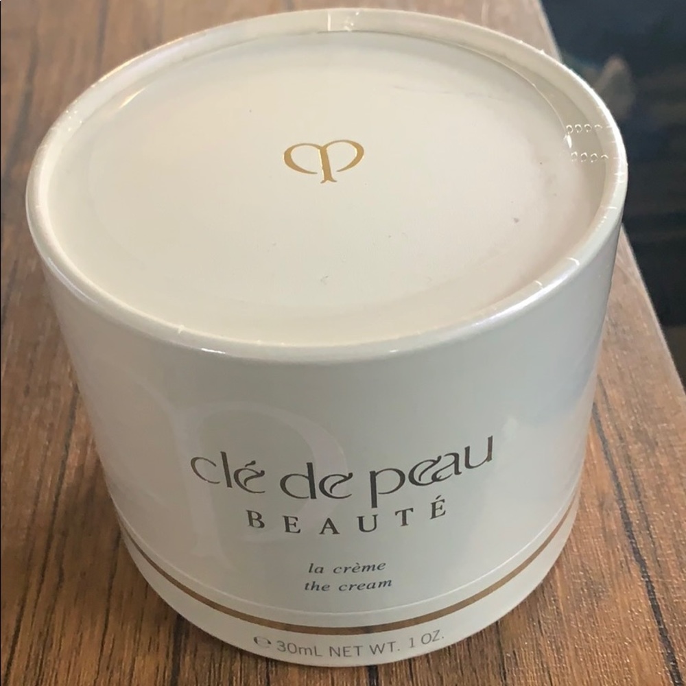 Cle de Peau La Creme